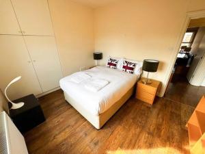 Spacious and bright flat in Stockwell