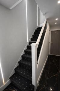 Clapton Deluxe Private Studios Modern Living Self Check-in Fast Central London Access