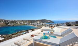 Villa Divine - 10 bedrooms in Ornos, Tennis court