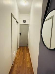 apartamento com ar, streamings, confortável, 200 m da Praia de Copacabana