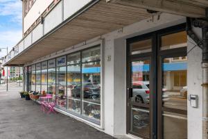 Elegant & Spacious Apartment - Prime Location