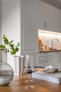 Elegant & Spacious Apartment - Prime Location