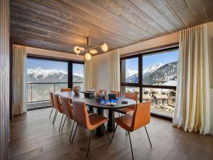 Appartement 4 suites luxe à Courchevel 1850 - FR-1-830-3