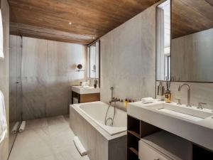 Appartement de luxe à Courchevel 1850, accès ski et bien-être inclus - FR-1-830-15