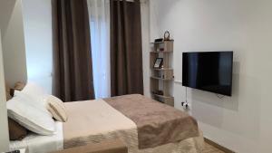 Central Lux Lining B