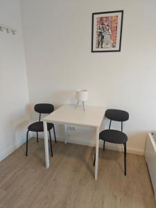 Siegen - Geisweid Work and stay Neu Modernisiert 2 Schlafzimmer Badezimmer Balkon