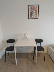 Siegen - Geisweid Work and stay Neu Modernisiert 2 Schlafzimmer Badezimmer Balkon