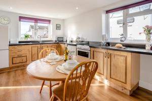 1 Bed in Bryn-y-Gwenin oc-c34139