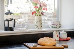 1 Bed in Bryn-y-Gwenin oc-c34139