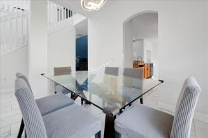 Famous 5 Star Home in Kissimmee with Game Room