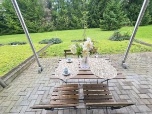 Charming 1BR Retreat with private terrace