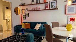 Milan Pop House - 5 minutes from M1 and M4 metro lines