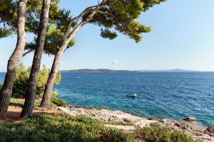 LUMA HVAR Premium Beachfront Villa 1st Row to Sea