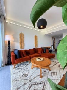 Riara One opposite Junction Mall with heated pool & gym