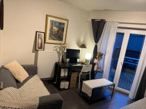 Single room with Private Bathroom