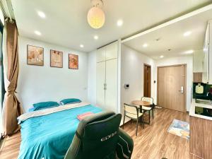 High Floor, Open View Next Marriott Hotel