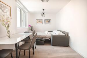 Free Parking Central Station Elegant Apartment