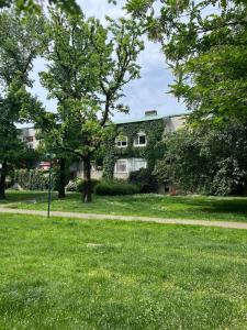 Bright and welcoming two-room modern apartment