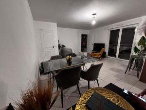 Mondello Hôtellerie Appartement de standing entièrement rénové, 47m2 avec piscine Cannes