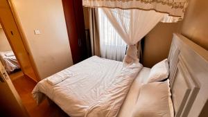 Brick and biege retreat airport stays