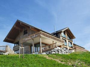 Alpinchalet Bergahorn - luxeriöse Wohnung mit Sauna und grosser Terrasse