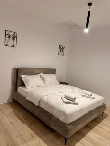 Cremene Garden Apartments