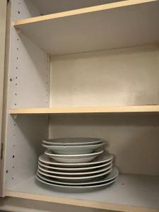 Long-Term Central 120m2 Old School Apartment