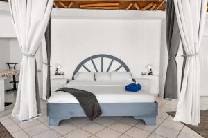 Centric Studio in Sosua Center Pool & Workspace