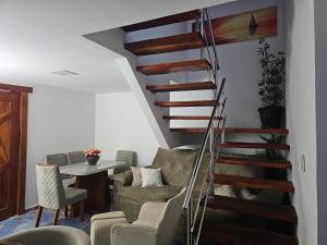 Lindo triplex próximo à praia