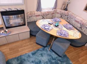 Bluebird Caravan, Golden Gate Holiday Park, Abergele