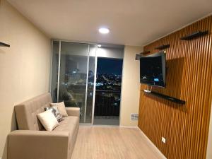Lujoso departamento y céntrico en Lima