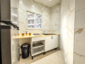 Spacious Central 3BR Apartment