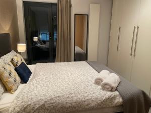 Modern Ensuite Double Bedroom