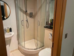 Modern Ensuite Double Bedroom