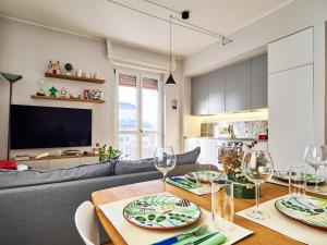 Bilocale moderno e silenzioso vicino Navigli e Duomo con Metro M4, Milano