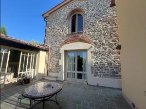 Il fienile Family-run house with pool in Tuscany