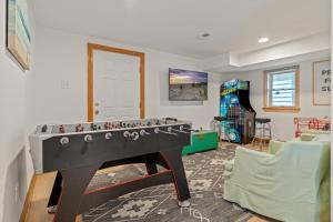 No Guest Fees, Semi-Oceanfront, Hot Tub, Games