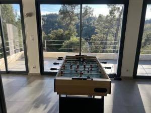 Villa d architecte moderne avec piscine Immersion nature et lumière