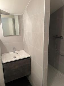 Villa d architecte moderne avec piscine Immersion nature et lumière