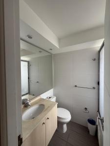 Amplio Apartamento con Terraza y Vista al Mar