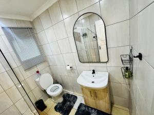 Hei Stays Bachelor Apartment