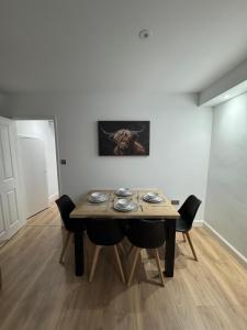 Refurbished 3 Bed Stay Near Historic Rugby School