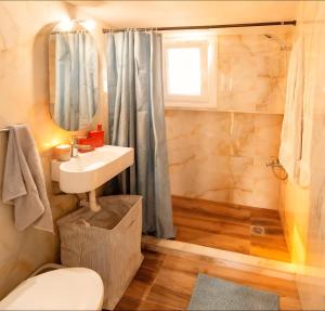 Chic Central Apartment