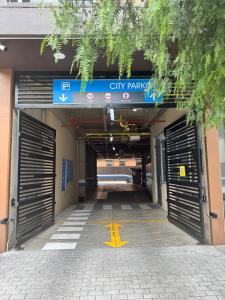 Loft between best business centers & restobars