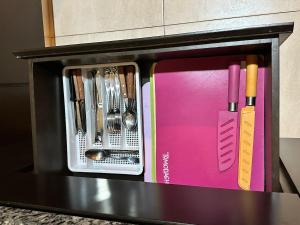 Modern apartment overlooking the ocean in front of the esplanade