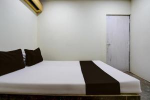 SPOT ON by OYO Shubh Milan