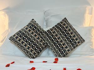 Douce Parenthèse - Centre Ville - Gare de Montélimar - Jardin public de Montélimar