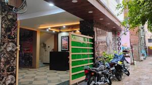 Hotel O Devanshi Palace