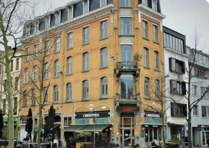 Japandi Apartment, Cityview Elevator