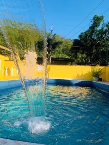 Casa em Ubatuba com piscina há 15 minutos das praias